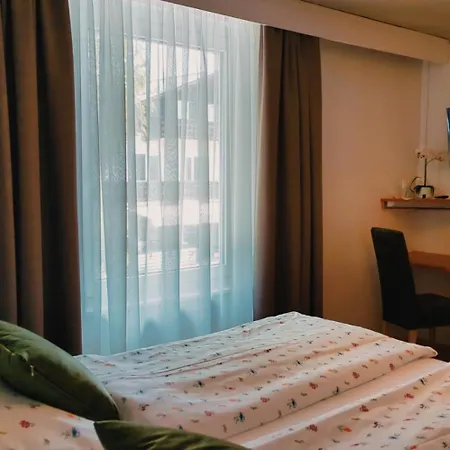 Bürger Konukevi Schiefling am See